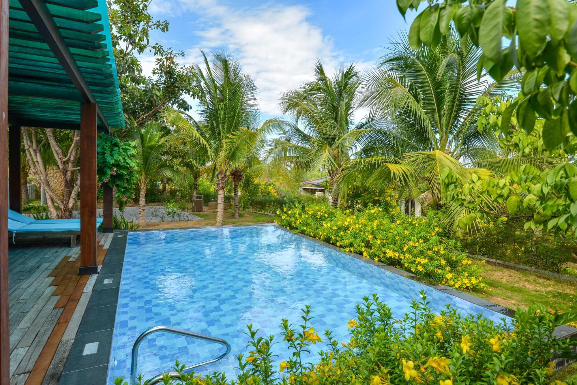 Duyen Ha Resort Cam Ranh Exterior photo